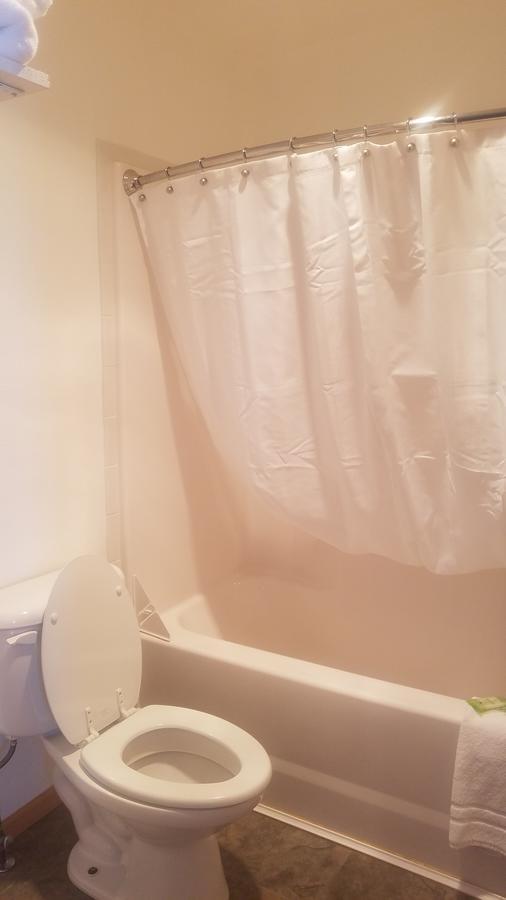 Howard'S Motel Glendo Bagian luar foto